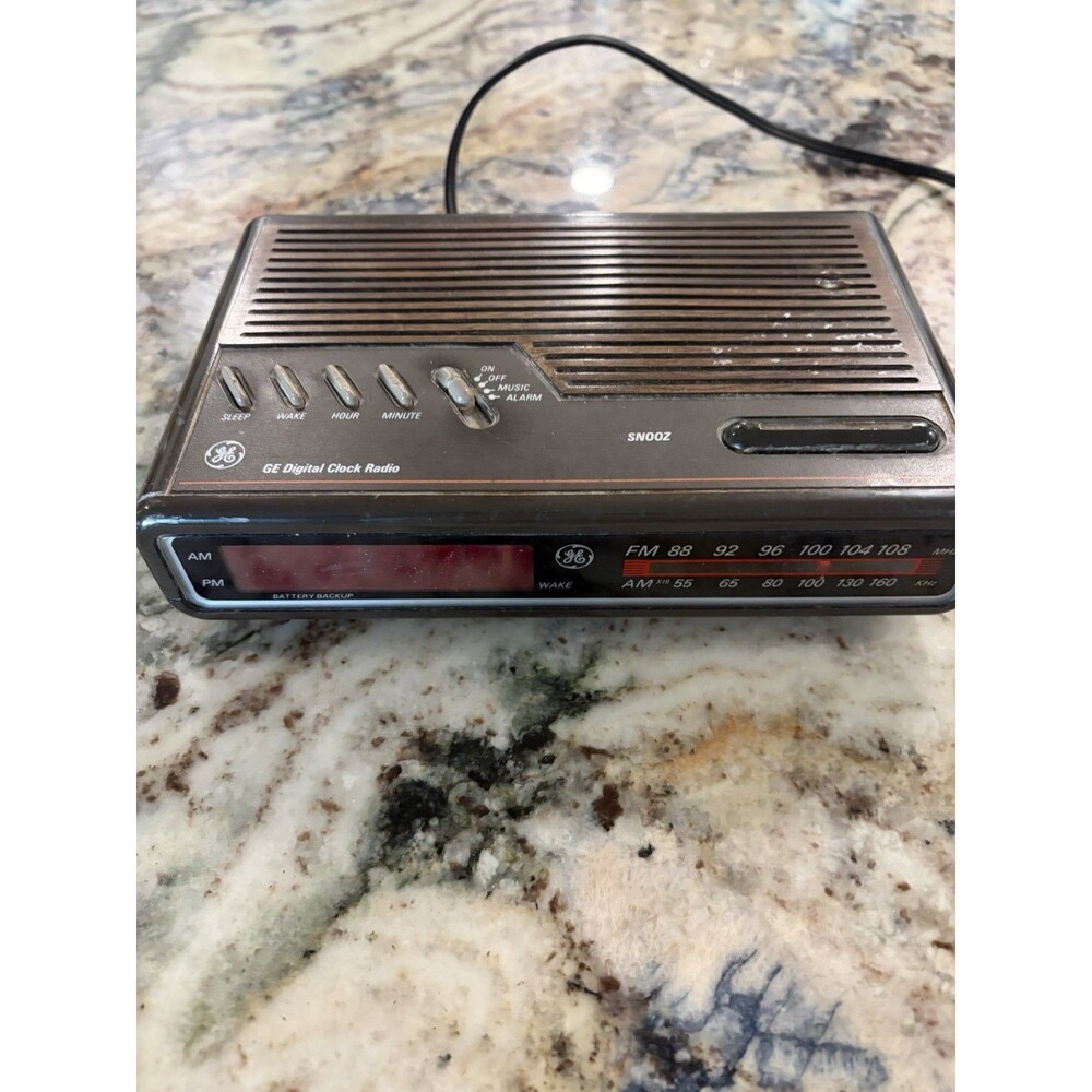 Vintage‎ GE Digital Clock Radio w/ Alarm & Snooze Button, Tested, Model 7-4612B